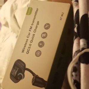 Wireless car FM transmitter QC 3.0 quick charger